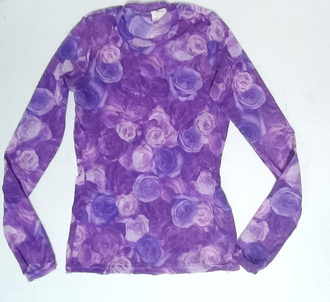 Violet floral set (Category: Dresses) located in Iloilo. Submitted by haevyn (Listing ID 1443873581, Image 3). Description: skirt fits until 30 waist top small.