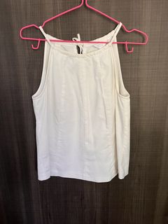 (Category: ) located in . Submitted by joannefashioncloset (Listing ID 1443746668, Image 1). Description: .