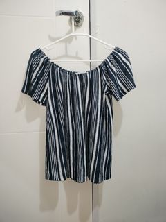 (Category: ) located in . Submitted by glitzngarments (Listing ID 1443880511, Image 1). Description: .