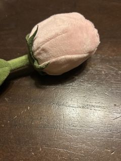 (Category: ) located in . Submitted by slimeynekocafe (Listing ID 1443834184, Image 1). Description: .
