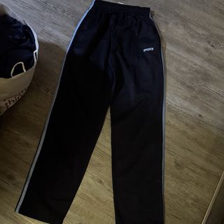(Category: ) located in . Submitted by buymorefordiscount67 (Listing ID 1443872580, Image 1). Description: .