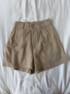 (Category: ) located in . Submitted by celwears (Listing ID 1443766028, Image 1). Description: .