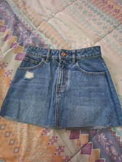(Category: ) located in . Submitted by fandh_essentials (Listing ID 1443789283, Image 1). Description: .