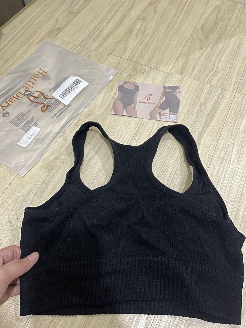 Yoga Wear (Category: Others Tops) located in Manila. Submitted by _eahmczz (Listing ID 1443889205, Image 2). Description: Location: SJDM BULACAN 1 beses ko lang po nagamit bagong bago pa.