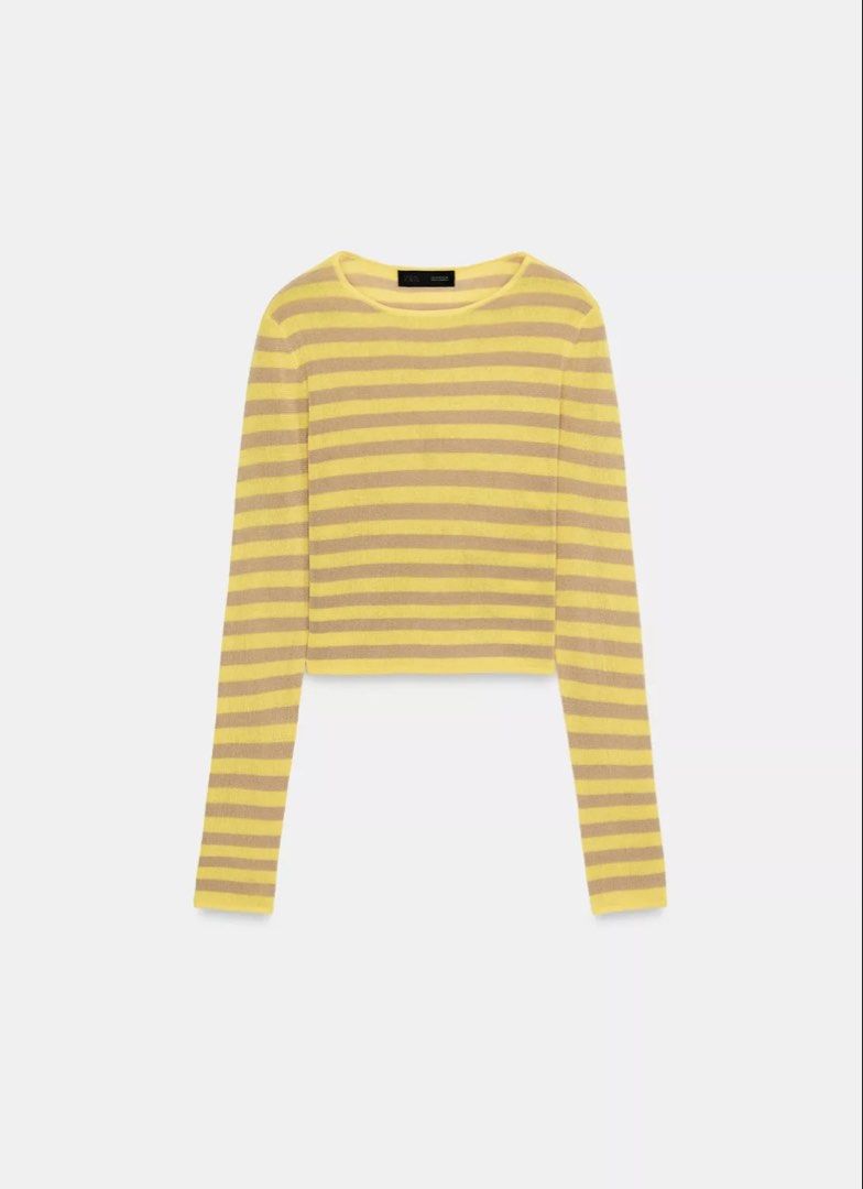 Zara long sleeves crop top (Category: Longsleeves) located in Makati City. Submitted by likelikelikeyy (Listing ID 1443886173, Image 2). Description: .