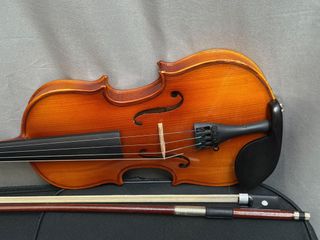 (Category: ) located in . Submitted by prodigy_strings (Listing ID 1435008107, Image 1). Description: .