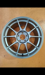 (Category: ) located in . Submitted by ls.tyres (Listing ID 1050854044, Image 1). Description: .