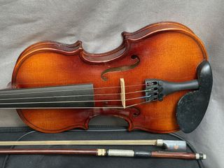 (Category: ) located in . Submitted by prodigy_strings (Listing ID 1441690156, Image 1). Description: .