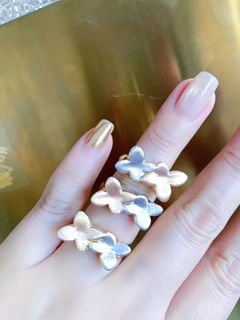 (Category: ) located in . Submitted by goldsdiamondjewelryshop (Listing ID 1443913854, Image 1). Description: .