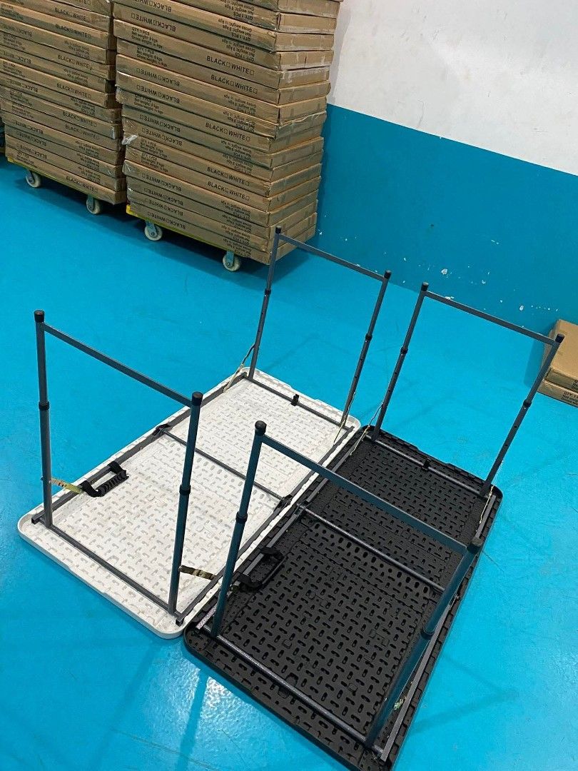 4ft Foldable Table (Category: Tables & Sets) located in Manila. Submitted by redonlineshop (Listing ID 1443995559, Image 2). Description: 4ft Table ₱1450 PARTY TABLE / HARD PLASTIC FOLDING TABLE ON HAND BRAND NEW Mode of Payment: Gcash,COD Same day delivery.