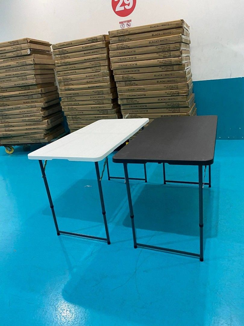 4ft Foldable Table (Category: Tables & Sets) located in Manila. Submitted by redonlineshop (Listing ID 1443995559, Image 3). Description: 4ft Table ₱1450 PARTY TABLE / HARD PLASTIC FOLDING TABLE ON HAND BRAND NEW Mode of Payment: Gcash,COD Same day delivery.