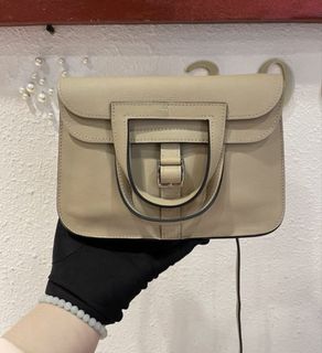（分類：）位於 。 由 bellize.luxury 提交（商品編號 1444071221，圖片 1）。簡介： 。