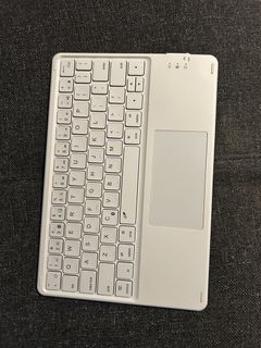 White Wireless Bluetooth Keyboard with Touchpad494913435416012800