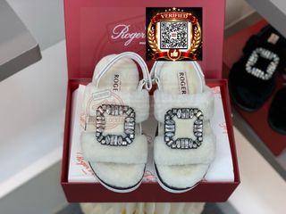 (Category: ) located in . Submitted by shoes.locker (Listing ID 1444073746, Image 1). Description: .