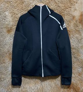 (Category: ) located in . Submitted by thriftingz143 (Listing ID 1443973169, Image 1). Description: .