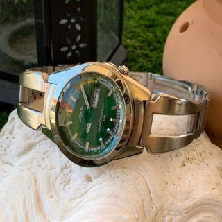 (Category: ) located in . Submitted by classicwatchkeeper (Listing ID 1444005112, Image 1). Description: .