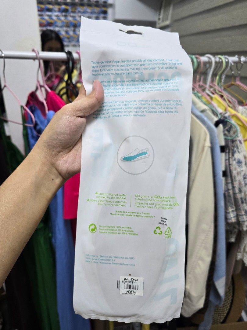 ALDO Comfort Insoles Size 7/40 (Category: Flats & Sandals) located in Mandaluyong City. Submitted by _monamourph (Listing ID 1444034699, Image 2). Description: - ALDO Comfort Insoles - Size: 7 (EU 40) - Keeps feet fresh - Ideal for everyday wear SRP is 595 - Comes in original packaging.