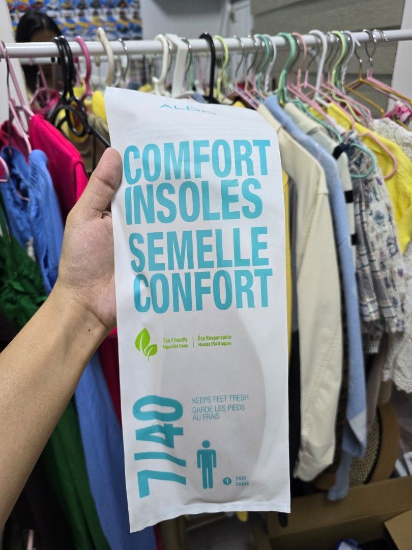 ALDO Comfort Insoles Size 7/40 (Category: Flats & Sandals) located in Mandaluyong City. Submitted by _monamourph (Listing ID 1444034699, Image 1). Description: - ALDO Comfort Insoles - Size: 7 (EU 40) - Keeps feet fresh - Ideal for everyday wear SRP is 595 - Comes in original packaging.