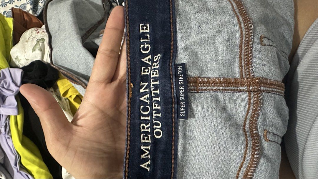 American Eagles Women Jeans (Category: Jeans) located in Angeles City. Submitted by dbydonna (Listing ID 1444070695, Image 3). Description: Waistline: 33".