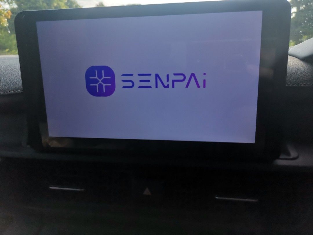 Android Headunit (Category: Audio Systems) located in Singapore. Submitted by fbg00 (Listing ID 1443933373, Image 1). Description: 9" Android Headunit. 2GB RAM 32GB Storage 1280 x 720 Resolution.