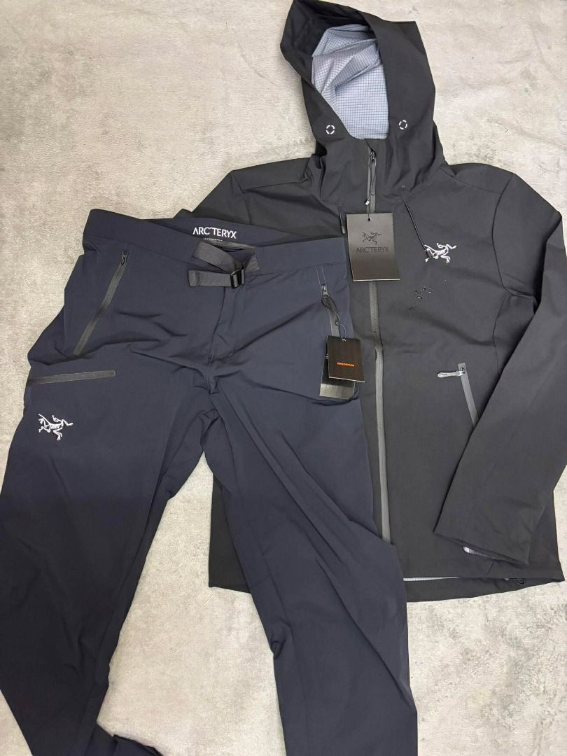 Arc'teryx GORE-TEX Waterproof Jacket & Pants Set – Large (Category: Packaged & Instant Food) located in Bacoor. Submitted by fafofa (Listing ID 1444105904, Image 2). Description: Description: Premium Arc'teryx GORE-TEX jacket and pants set in excellent condition. Designed for maximum protection in wet and windy conditions while remaining lightweight and comfortable for outdoor activities, hiking, travel, and everyday wear. Features: 100% waterpro
