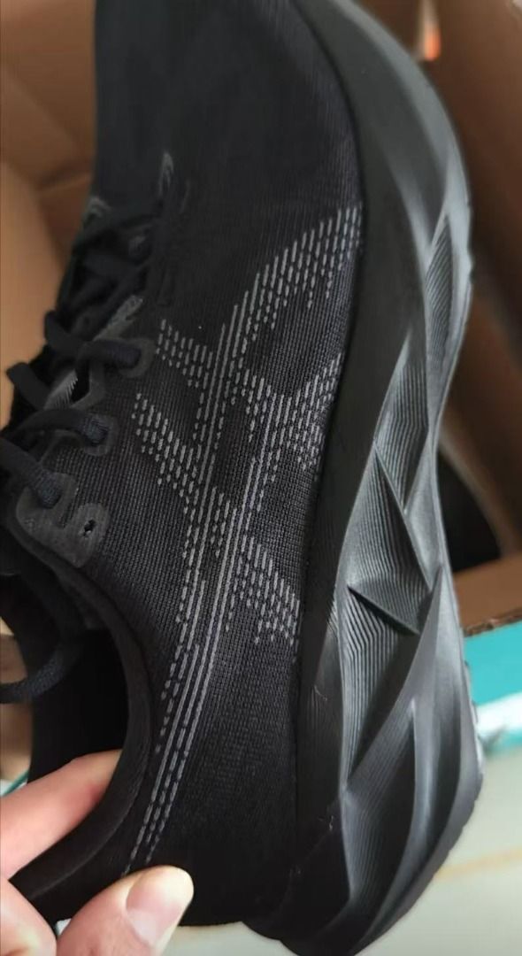ASICS NOVABLAST 5 Long Distance Running Shoes for Men, Black (Category: Sneakers) located in Singapore. Submitted by grandturtle_93c71a (Listing ID 1443968911, Image 2). Description: 🚨 FLASH SALE! 🔥 Brand new, authentic, with original box and label 📦 free doorstep delivery ⏱ 7-9 working days deliver 🔥 PM fast! stocks & sizes limited! 🍀 brand new | all sizes available .