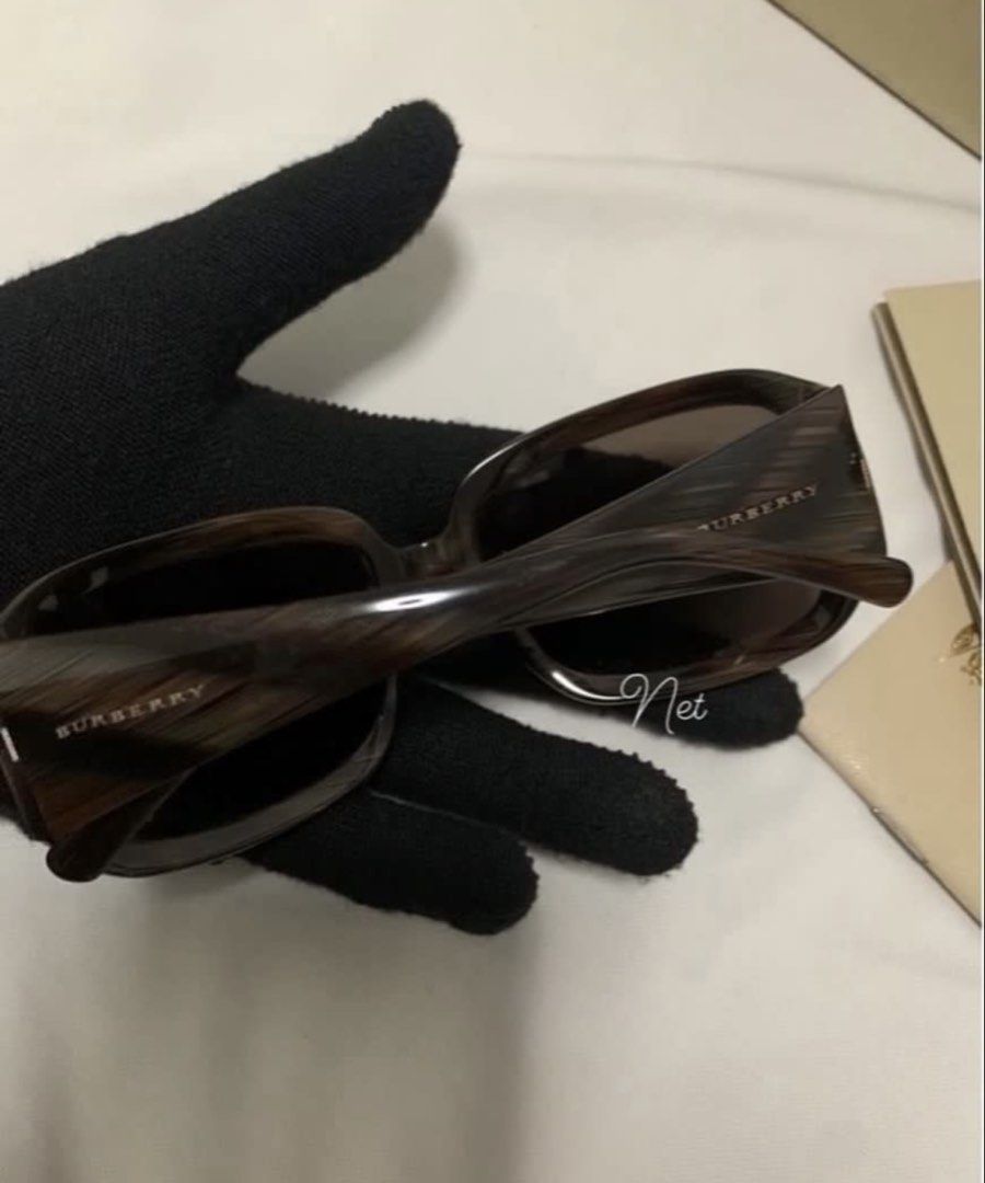 Authentic BURBERRY Sunglass (Category: Luxury Accessories) located in Cavite. Submitted by trendydotnet (Listing ID 1444049302, Image 2). Description: READ BELOW! SWIPE➡️ PHOTO DETAILS 🔍ITEM GUARANTEED 💯% AUTHENTIC Authentic BURBERRY Sunglass with Box, hard case and Authenticity Card -Box and hard case have flaws due to storage - Sunglass Excellent Condition - Minimal Hairline - Normal signs of wear only since its preloved **Color may vary due 