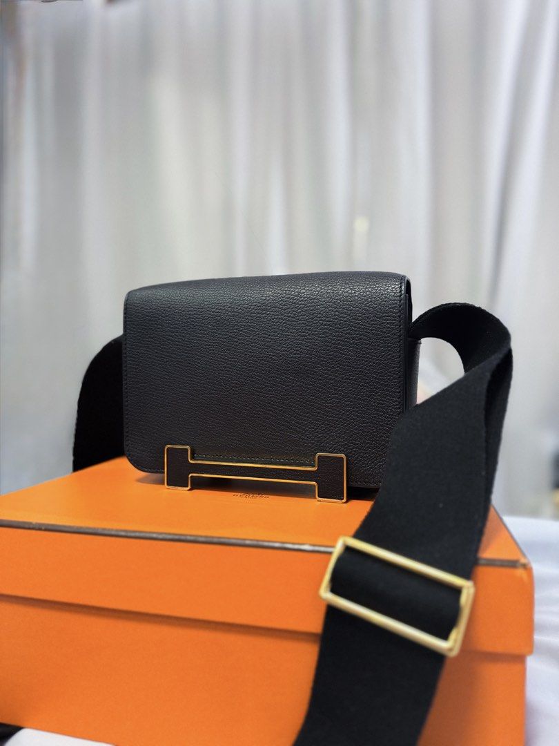 AUTHENTIC Hermes Geta Crossbody in Black Gold Hardware (Category: Luxury Bags & Wallets) located in Quezon City. Submitted by closetofcoco (Listing ID 1443940993, Image 2). Description: GUARANTEED AUTHENTIC PM FOR INQUIRIES NO LOW BALLING.