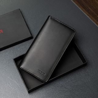 Tumi Collection item 2