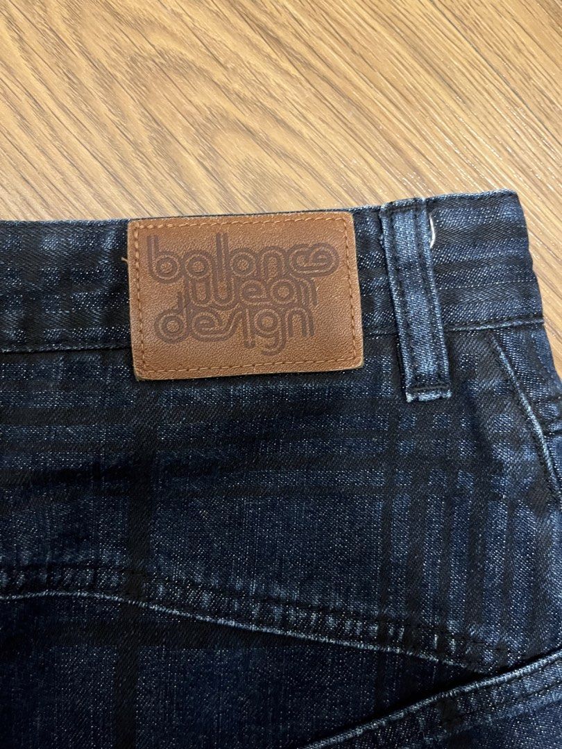 Balance Design Denim Plaid Skirt (Category: Skirts) located in Quezon City. Submitted by greentea1209 (Listing ID 1444101883, Image 3). Description: Denim A-line skirt .