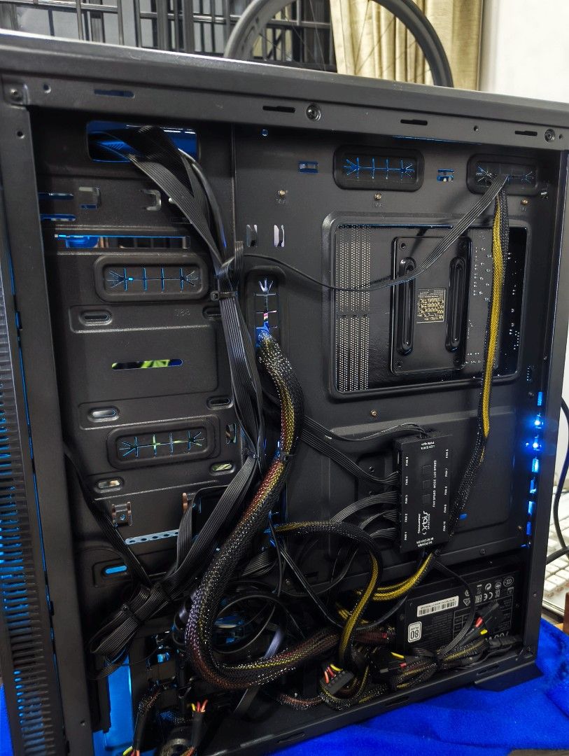 Basic Gaming PC (Category: Desktops) located in Singapore. Submitted by frcabad (Listing ID 1444058456, Image 3). Description: Open for trade (laptop, phone, or anything) Motherboard - Gigabyte GA-AB350-Gaming 3 Processor - AMD Ryzen 5 2600 Six-Core Processor RAM - 8gb x 2 RAM = 16gb RAM PC case - Tecware PC Case with RGB LED Cooling Fan PSU - 700W GPU - GeForce GTX 1060 6gb No SSD.