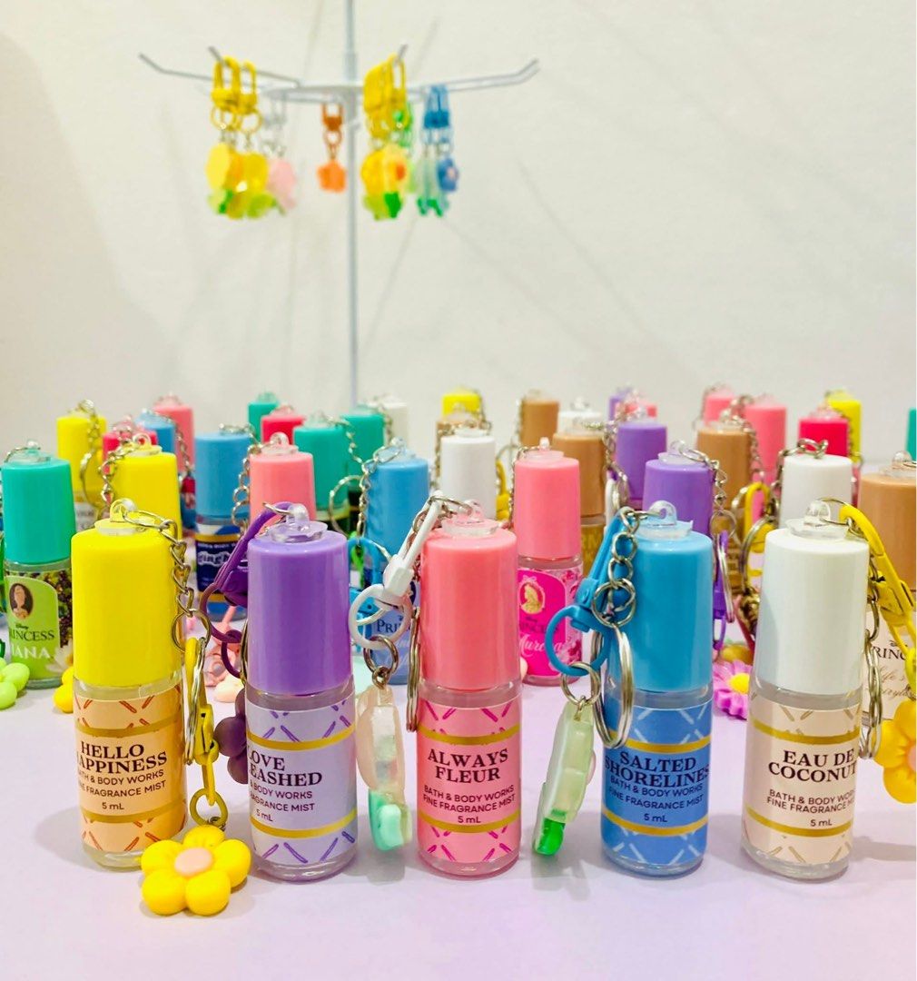 BBW key chain and charm gift ideas or personal use (Category: Fragrance & Deodorants) located in Trece Martires City. Submitted by haileyl88 (Listing ID 1443931771, Image 2). Description: Gift ideas, give away,gift event🎁.
