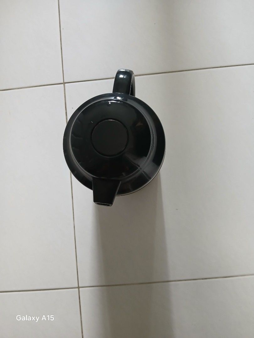 Black Thermos Flask with Handle512527696848506881