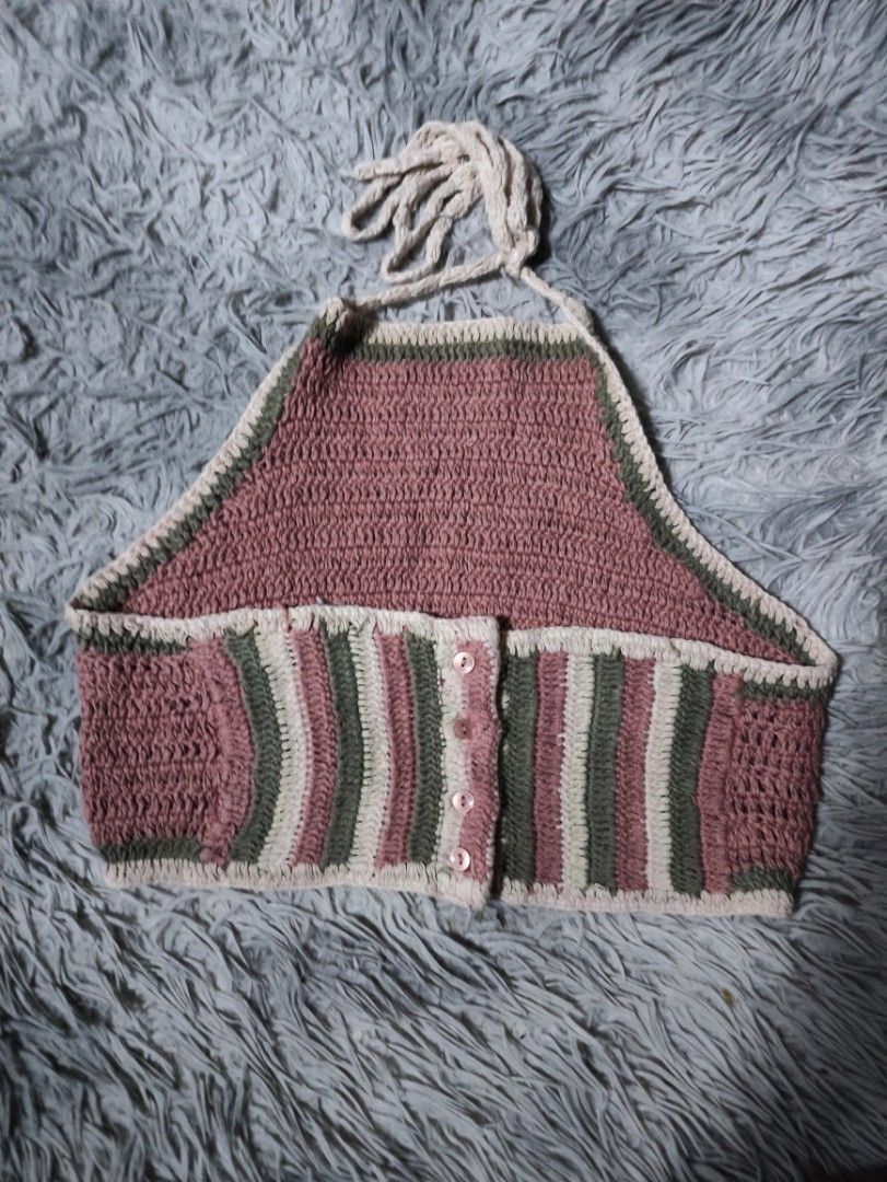 Boho Pink Crochet Halter Top with Accent Stripes (Category: Sleeveless) located in Quezon City. Submitted by cherryism (Listing ID 1444071972, Image 2). Description: 𝑀𝑢𝑠𝑡 𝑟𝑒𝑎𝑑 . ..𓂃 ࣪ ִֶָ🪽་༘࿐ • 𝑆𝑚𝑎𝑙𝑙 𝑡𝑜 𝑚𝑒𝑑𝑖𝑢𝑚 • 𝑻ℎ𝑖𝑠 𝑐𝑟𝑜𝑐ℎ𝑒𝑡 𝑡𝑜𝑝 𝑖𝑠 𝑝𝑟𝑖𝑐𝑒𝑑 𝑎 𝑙𝑖𝑡𝑡𝑙𝑒 ℎ𝑖𝑔ℎ𝑒𝑟 𝑡ℎ𝑎𝑛 𝑢𝑠𝑢𝑎𝑙. 𝐼 𝑝𝑒𝑟𝑠𝑜𝑛𝑎𝑙𝑙𝑦 ℎ𝑎𝑛𝑑𝑚𝑎𝑑𝑒 𝑖𝑡 𝑤𝑖𝑡ℎ 𝑙𝑜𝑣𝑒 𝑎𝑛𝑑 𝑐𝑎𝑟𝑒, 𝑠𝑜 𝑖𝑡 ℎ𝑜𝑙𝑑𝑠 𝑎 𝑙𝑖𝑡𝑡𝑙𝑒 𝑠𝑒𝑛