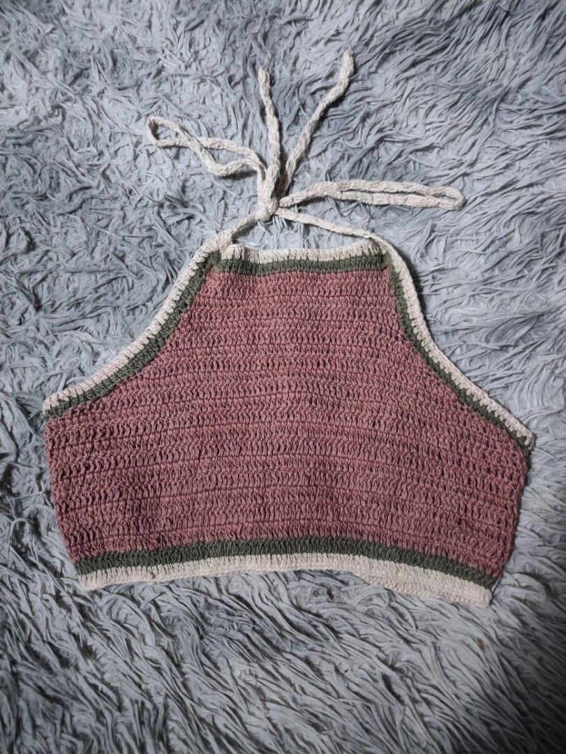 Boho Pink Crochet Halter Top with Accent Stripes (Category: Sleeveless) located in Quezon City. Submitted by cherryism (Listing ID 1444071972, Image 1). Description: 𝑀𝑢𝑠𝑡 𝑟𝑒𝑎𝑑 . ..𓂃 ࣪ ִֶָ🪽་༘࿐ • 𝑆𝑚𝑎𝑙𝑙 𝑡𝑜 𝑚𝑒𝑑𝑖𝑢𝑚 • 𝑻ℎ𝑖𝑠 𝑐𝑟𝑜𝑐ℎ𝑒𝑡 𝑡𝑜𝑝 𝑖𝑠 𝑝𝑟𝑖𝑐𝑒𝑑 𝑎 𝑙𝑖𝑡𝑡𝑙𝑒 ℎ𝑖𝑔ℎ𝑒𝑟 𝑡ℎ𝑎𝑛 𝑢𝑠𝑢𝑎𝑙. 𝐼 𝑝𝑒𝑟𝑠𝑜𝑛𝑎𝑙𝑙𝑦 ℎ𝑎𝑛𝑑𝑚𝑎𝑑𝑒 𝑖𝑡 𝑤𝑖𝑡ℎ 𝑙𝑜𝑣𝑒 𝑎𝑛𝑑 𝑐𝑎𝑟𝑒, 𝑠𝑜 𝑖𝑡 ℎ𝑜𝑙𝑑𝑠 𝑎 𝑙𝑖𝑡𝑡𝑙𝑒 𝑠𝑒𝑛