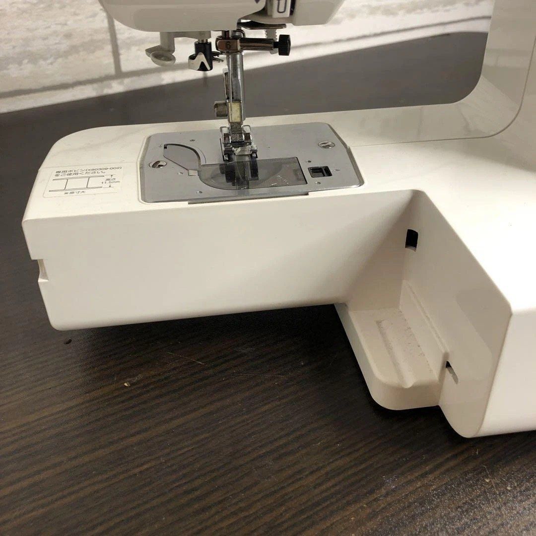 Brother Sewing Machine (Category: Other Home Appliances) located in Davao. Submitted by boldocean.9c9d38 (Listing ID 1444087678, Image 3). Description: - Brother AT-35 Sewing Machine - Includes Power Cord and Foot Pedal - Tested and Working - Ideal for Beginners and Experienced Sewers - Ready for Your Next Project.