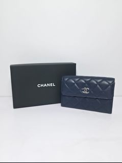 （分類：）位於 。 由 mshluxurycollective 提交（商品編號 1443991177，圖片 1）。簡介： 。