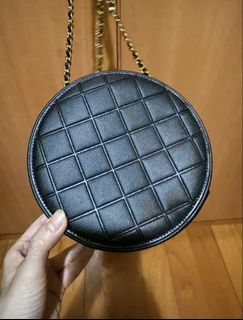 （分類：）位於 。 由 manyneedtosell 提交（商品編號 1444022581，圖片 1）。簡介： 。