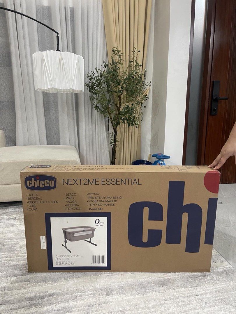 Chicco Bassinet (Category: Cots & Cribs) located in Manila. Submitted by declutterwithg (Listing ID 1444038950, Image 2). Description: Brandnew, sealed below SRP 9k only Got it as a gift .