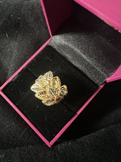 (Category: ) located in . Submitted by amys_preloved (Listing ID 1443207409, Image 1). Description: .