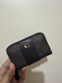 (Category: ) located in . Submitted by shopify_preloved (Listing ID 1443932469, Image 1). Description: .