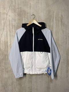 (Category: ) located in . Submitted by solothrifting (Listing ID 1444002397, Image 1). Description: .
