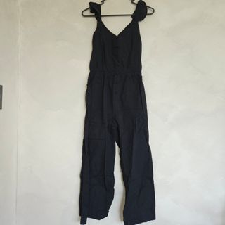 (Category: ) located in . Submitted by k_closetsale (Listing ID 1444109083, Image 1). Description: .
