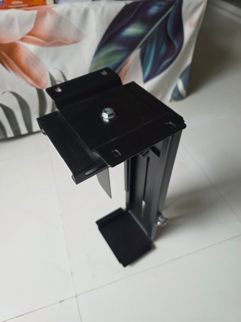 Computer Mount, CPU Mount, undertable, underdesk (Category: Computer Parts) located in Singapore. Submitted by ArcAngel (Listing ID 1443940107, Image 1). Description: ⚠️Selling Extreme Cheap for Fast Deal! ⚠️Get it before it is gone!!! - CPU Mount with 4 Screws - No Drilling Required Self collect at 821261.