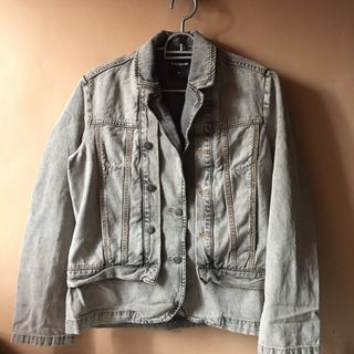 (Category: ) located in . Submitted by justhrifted (Listing ID 1443912450, Image 1). Description: .