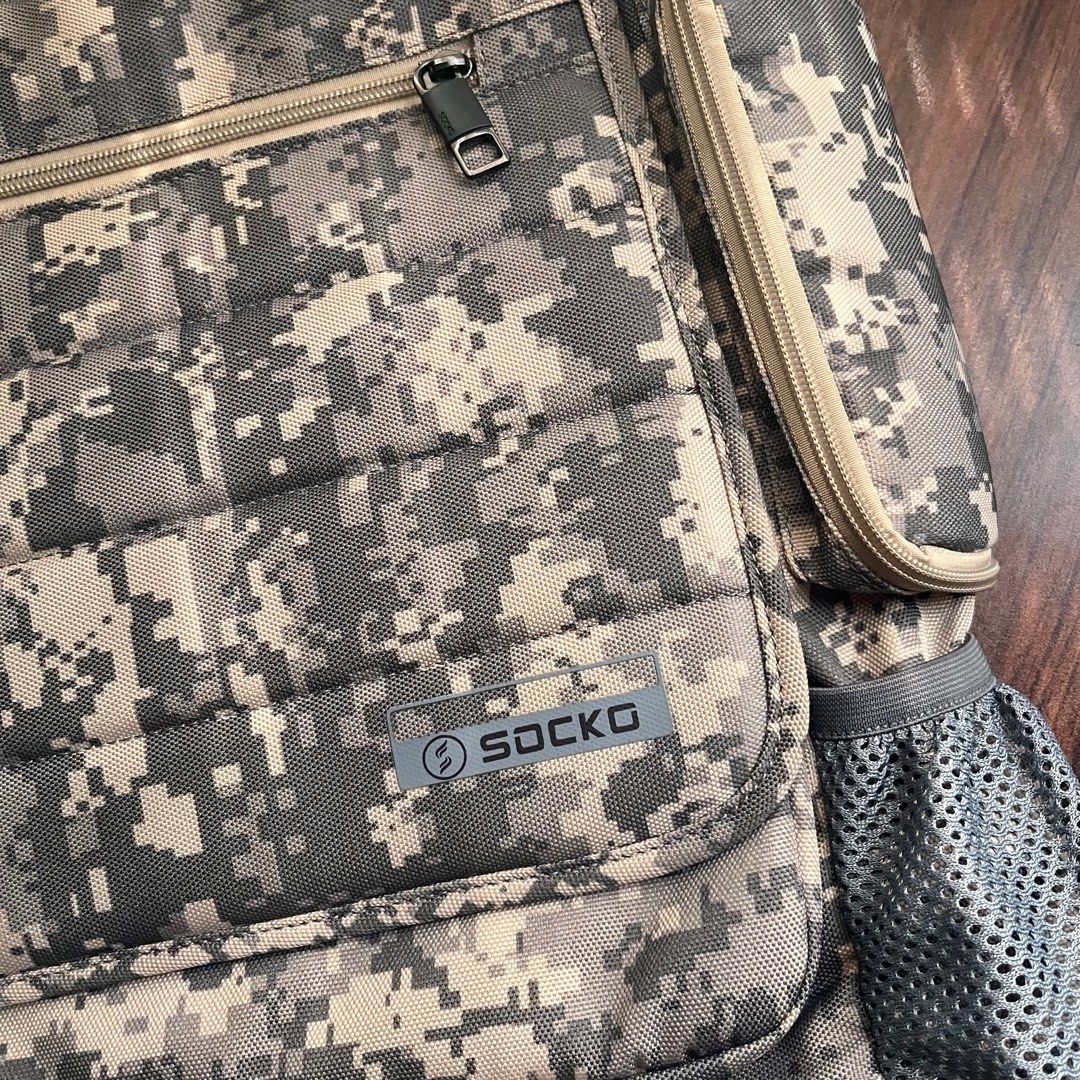 Digi Camo Laptop Backpack Bag (Category: Luxury Bags & Wallets) located in Manila. Submitted by stackorstarve (Listing ID 1443944158, Image 2). Description: Socko Backpack Bag with Inside Laptop Holder Large Compartment - No Issues - Excellent Condition - ₱2500 DM FOR MORE DETAILS.