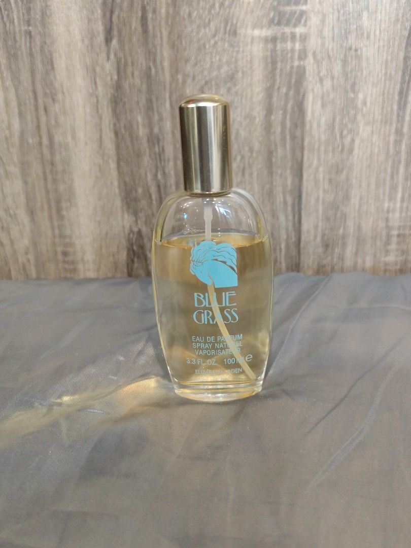 Elizabeth Arden Blue Grass Eau de Parfum Spray 100ml (Category: Fragrance & Deodorants) located in Tacloban City. Submitted by choutsuri (Listing ID 1443964595, Image 2). Description: - Elizabeth Arden Blue Grass Eau de Parfum - Authentic from New Zealand - 100ml spray bottle - Comes with original box - Classic and timeless scent.