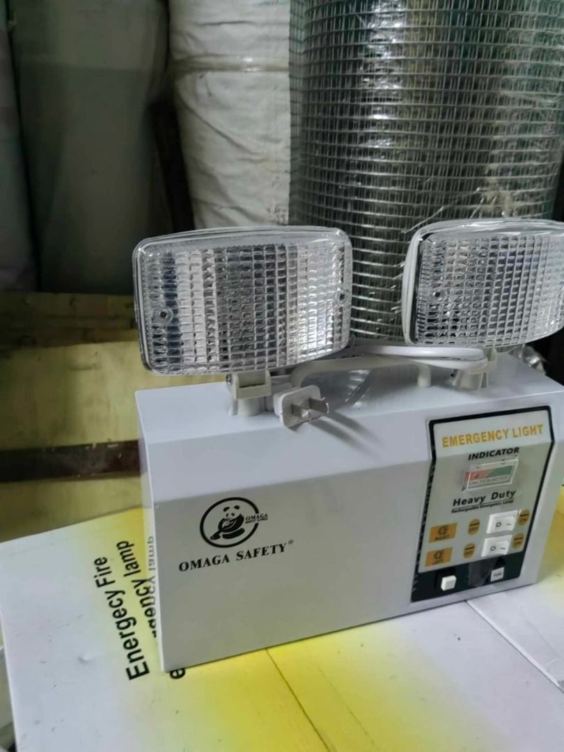 Emergency light Specs : rechargable heavy duty (Category: Everything Else Others) located in Manila. Submitted by joeyroque09 (Listing ID 1443988701, Image 2). Description: Emergency light Specs : rechargable heavy duty.