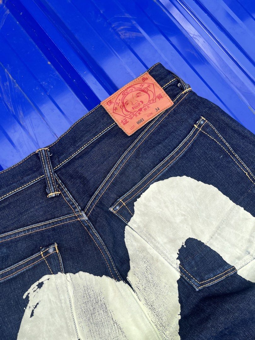 EVISU Daicock Selvedge Denim Jeans (Category: Jeans) located in Alaminos. Submitted by nangthrithriftlang (Listing ID 1444102225, Image 3). Description: W-34 L-39.