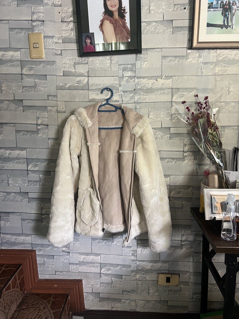 Faux Fur Lined Suede Jacket with Hood (Category: Coats, Jackets and Outerwear) located in Antipolo. Submitted by murapod2 (Listing ID 1444008782, Image 3). Description: - Cozy suede-like outer material - Plush faux fur lining and trim - Attached hood for extra warmth - Convenient zip-up front - Functional pockets - Ideal for chilly weather - Stylish and warm.